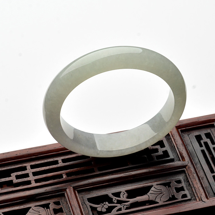 糯冰种晴水手镯(55.1mm)