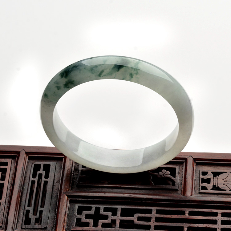 糯冰种飘花手镯(60.5mm)