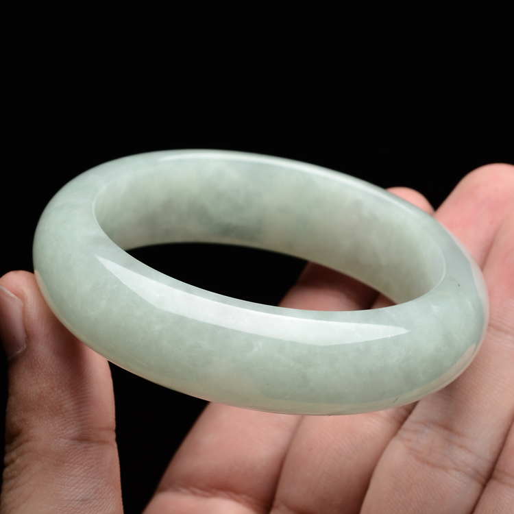 (超值推荐)糯冰种晴水手镯(55mm)