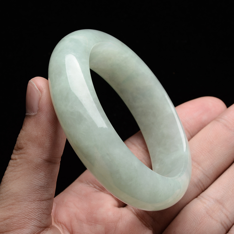 (超值推荐)糯冰种晴水手镯(55mm)