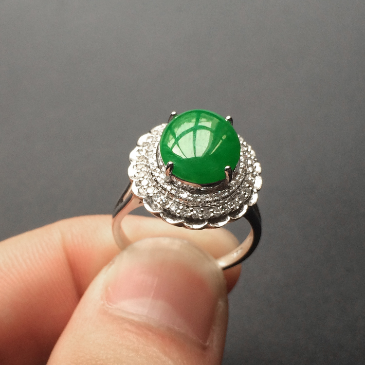 (超值推荐)糯冰种阳绿镶白金钻石戒指