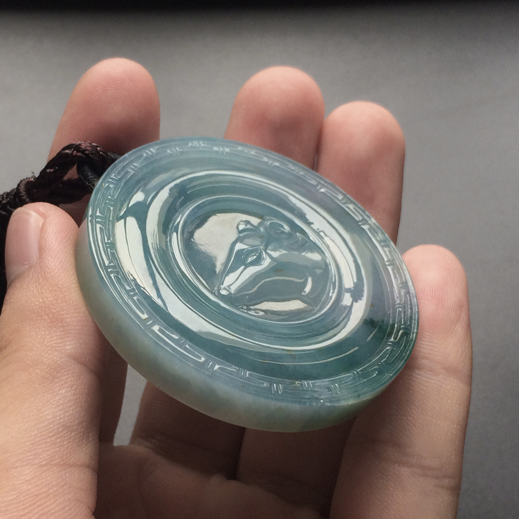 (超值推荐)糯冰种蓝晴水生肖鼠牌挂件