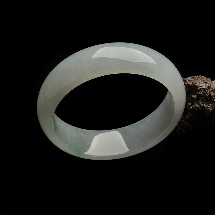 糯冰种晴水略飘翠手镯(59mm)
