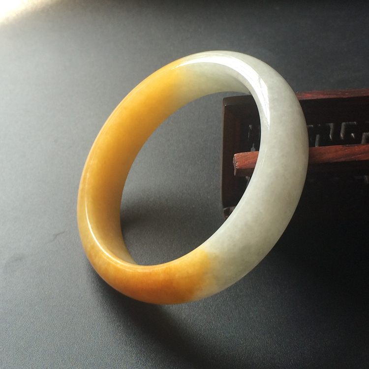 (超值推荐)糯冰种黄翡手镯(53.6mm)