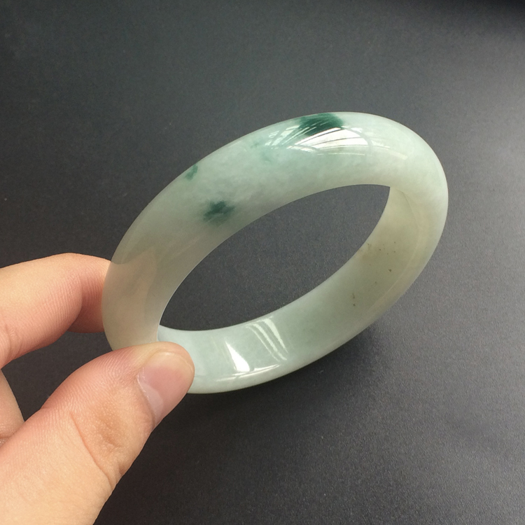 (超值推荐)糯冰种飘花手镯(56mm)