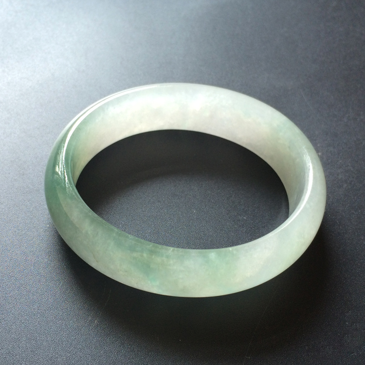 (超值推荐)冰种晴水贵妃镯(56.1mm-47.5mm)
