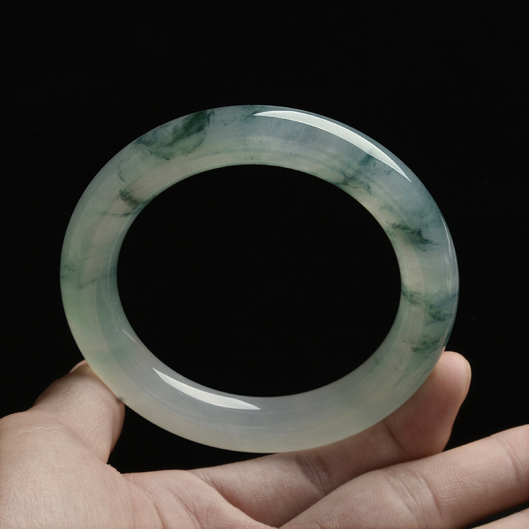 (超值推荐)糯冰种飘花圆条手镯(58.4mm)