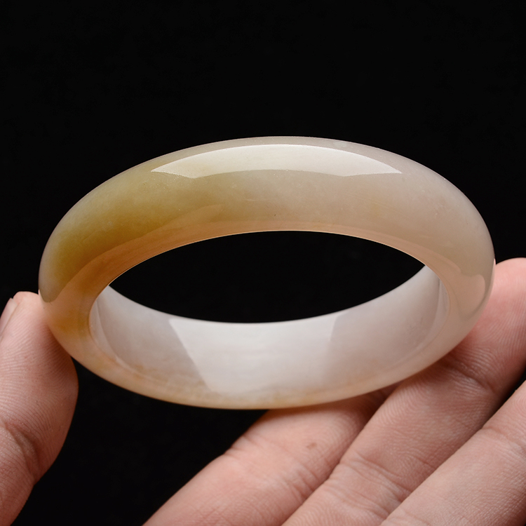 (超值推荐)糯冰种湘妃粉带黄翡手镯(58.4mm)