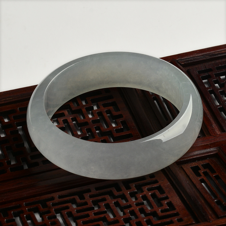 (超值推荐)冰种晴水手镯(56.4mm)