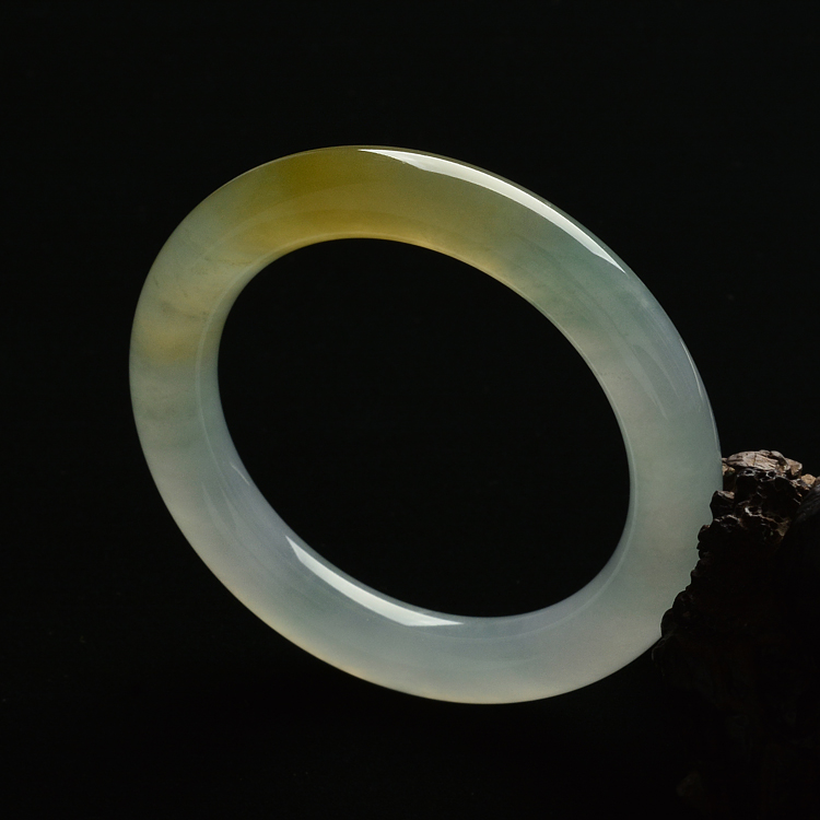 (超值推荐)糯冰种黄翡圆条手镯(58.5mm)