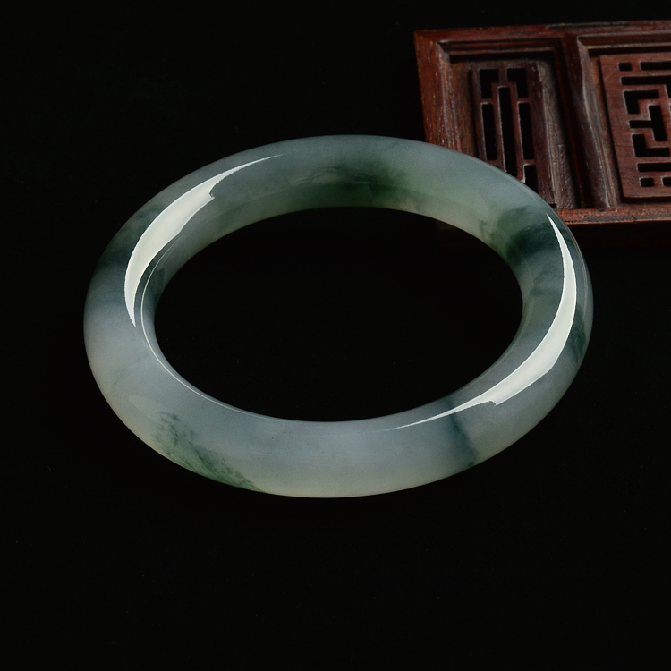 (超值推荐)糯冰种飘花圆条手镯(58.6mm)