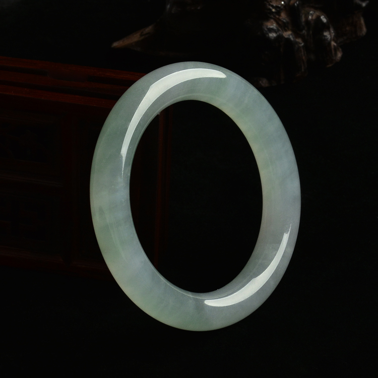 (超值推荐)糯冰种晴水圆条手镯(58.4mm)