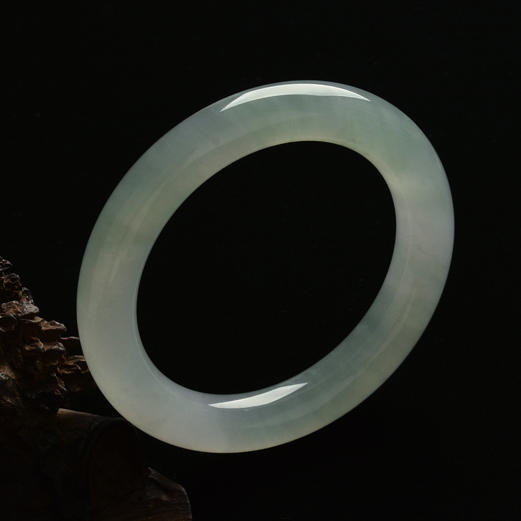 (超值推荐)糯冰种晴水圆条手镯(58.4mm)