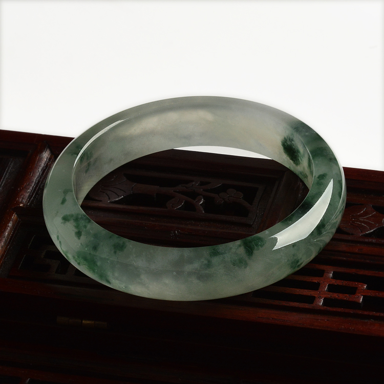 (超值推荐)冰种飘花手镯(54.8mm)