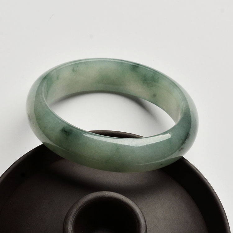 （超值推荐）糯冰种飘花贵妃镯（51mm-44mm）