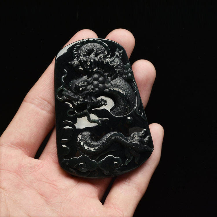 （超值推荐）冰种墨翠龙牌挂件