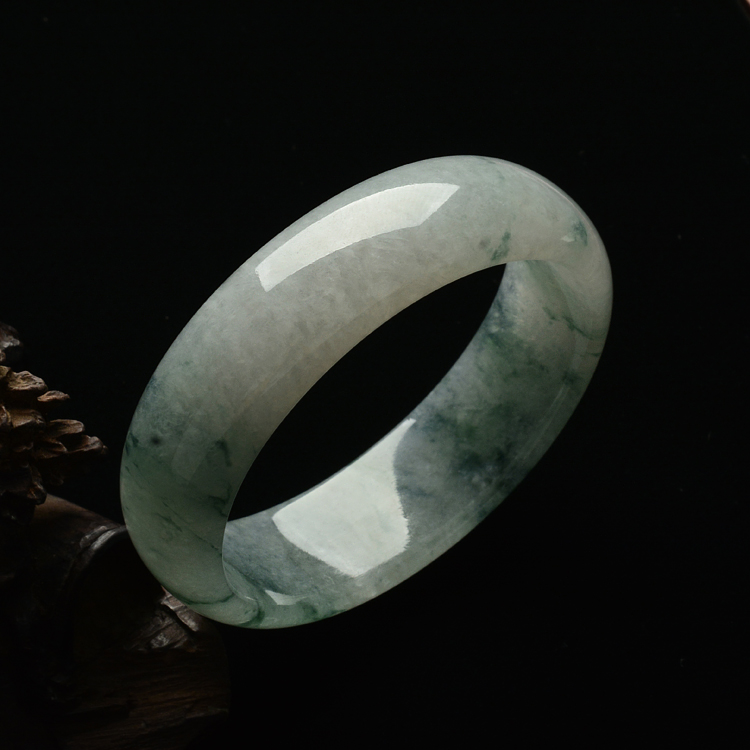 糯冰种飘花贵妃手镯(57.4-51mm)
