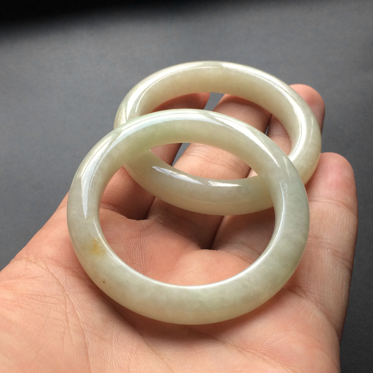 (超值推荐)糯冰种晴水童镯(一手走)(38.5mm-40.8mm)