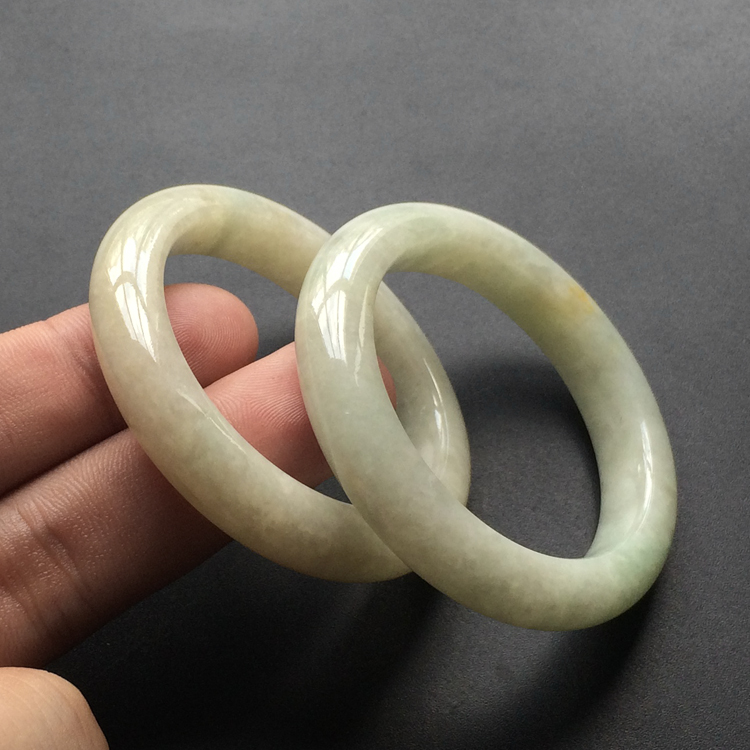 (超值推荐)糯冰种晴水童镯(一手走)(38.5mm-40.8mm)