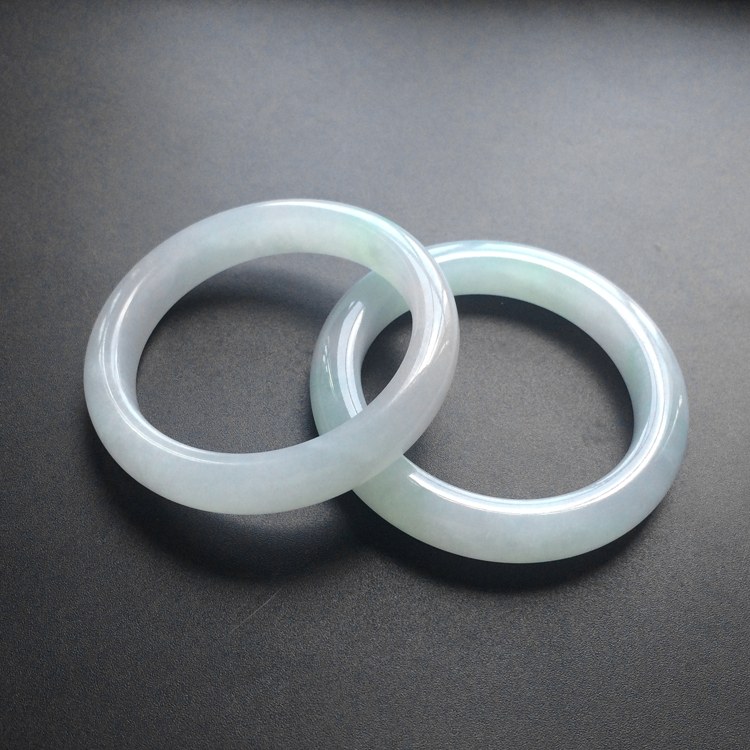 (超值推荐)糯冰种晴水童镯(一对)(40.8mm)