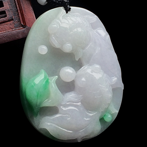 糯冰种飘翠年年有余挂件