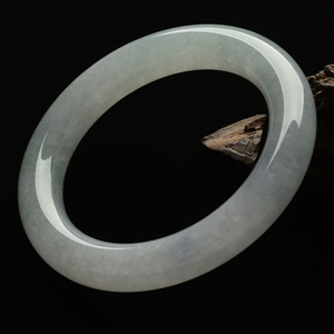 糯冰种淡晴水圆条手镯(58.4mm)