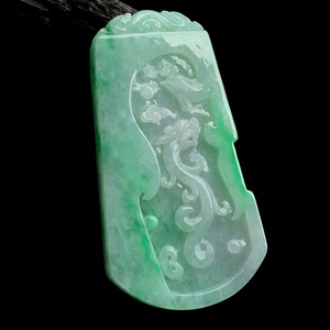 糯冰种飘翠龙凤呈祥挂件