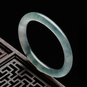 (超值推荐)冰种飘花圆条贵妃镯(51.5mm-42mm)