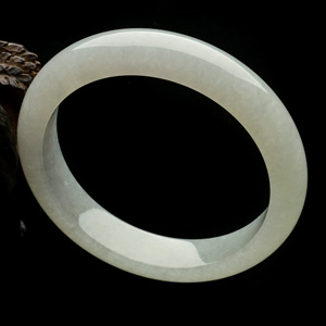 糯冰种晴水手镯(55.1mm)