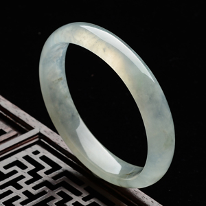 (超值推荐)冰种略飘花贵妃镯(51.4mm-45.5mm)