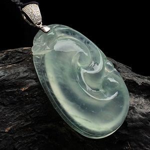 冰玻种晴水如意挂件