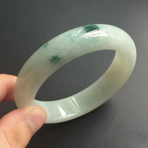 (超值推荐)糯冰种飘花手镯(56mm)