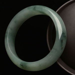 （超值推荐）糯冰种飘花贵妃镯（51mm-44mm）