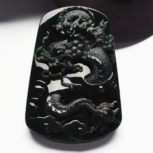 （超值推荐）冰种墨翠龙牌挂件
