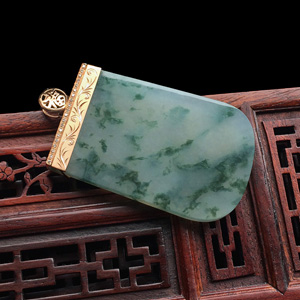 冰种飘花镶玫瑰金钻石平安牌胸坠