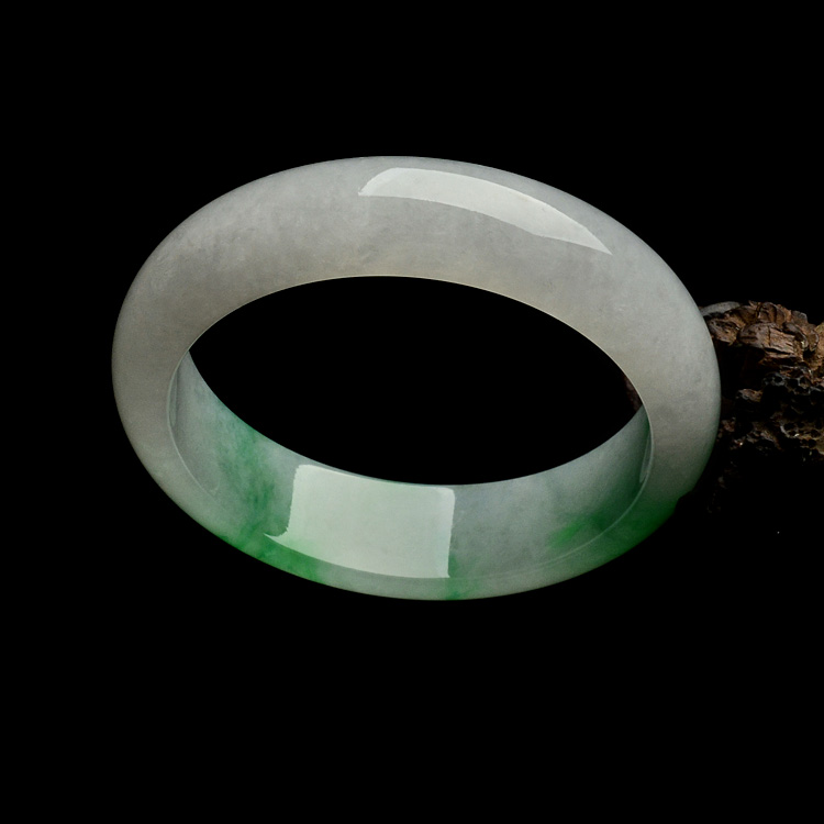 (超值推荐)糯冰种飘翠手镯(56mm)