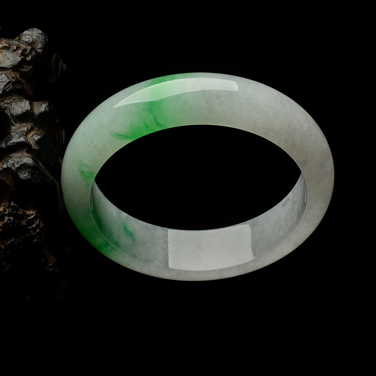 (超值推荐)糯冰种飘翠手镯(56mm)