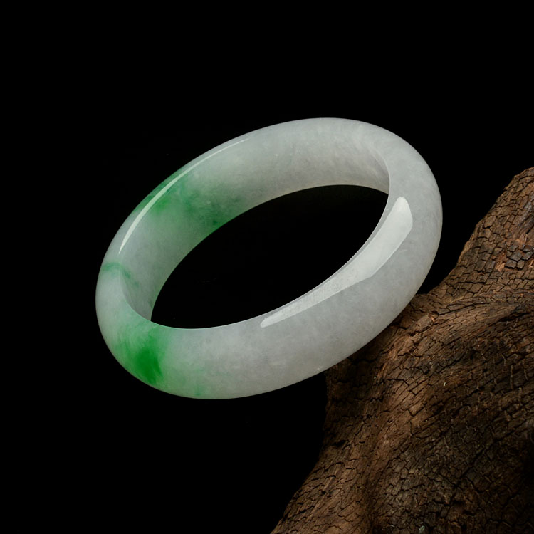 (超值推荐)糯冰种飘翠手镯(56mm)