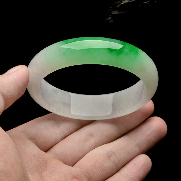 (超值推荐)糯冰种飘翠手镯(59mm)