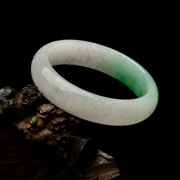 (超值推荐)糯冰种飘翠手镯(59mm)