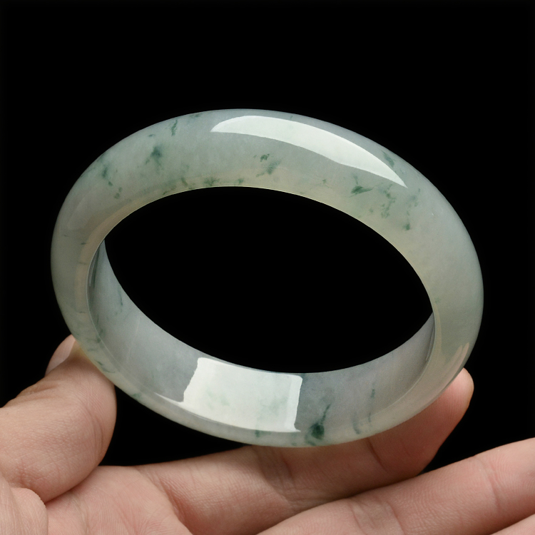 糯冰种飘花手镯（61.5mm）