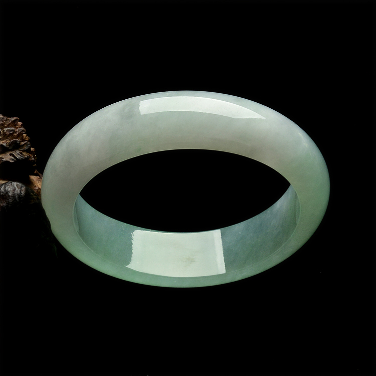 (超值推荐)糯冰种晴水贵妃手镯(54-48.3mm)