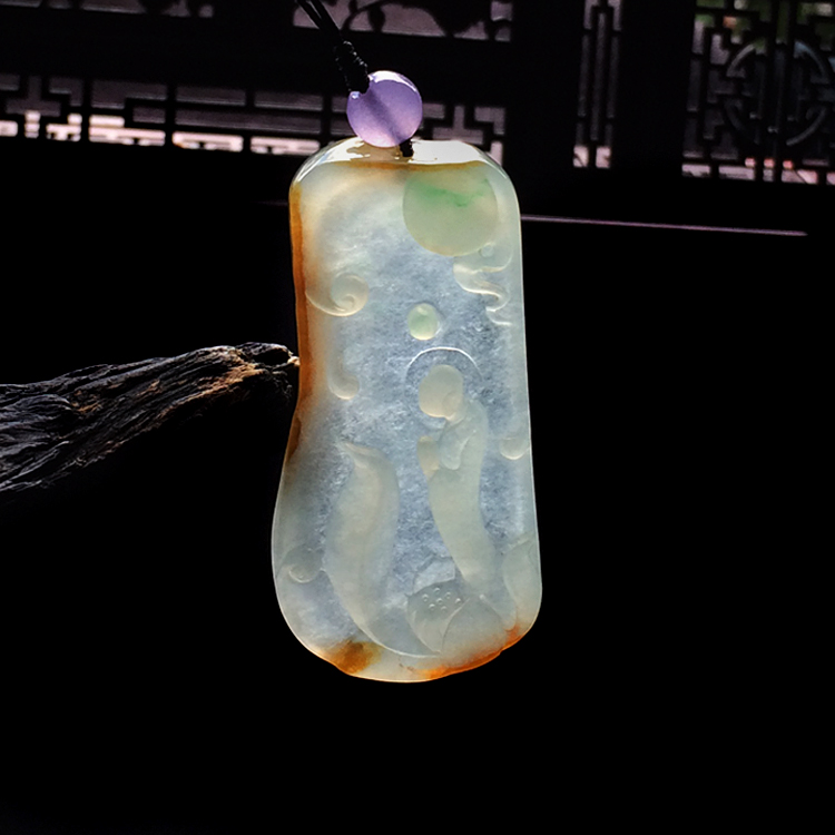 冰种褐黄翡略飘花莲悟挂件