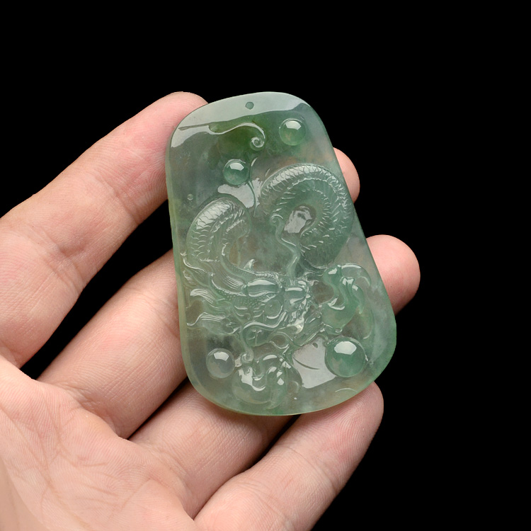 冰种晴水龙牌挂件
