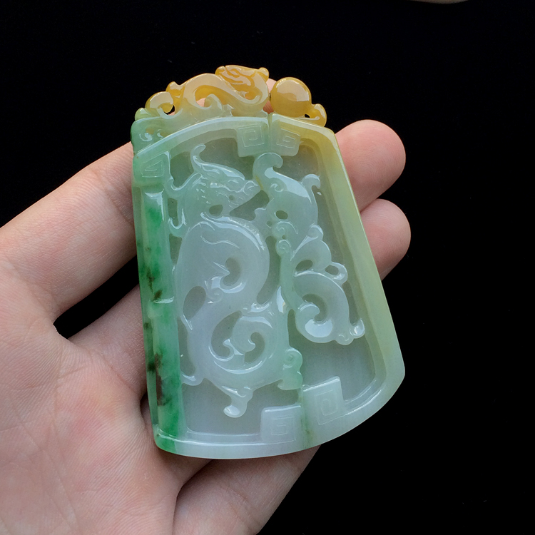 （超值推荐）糯冰种三彩仿古龙牌挂件