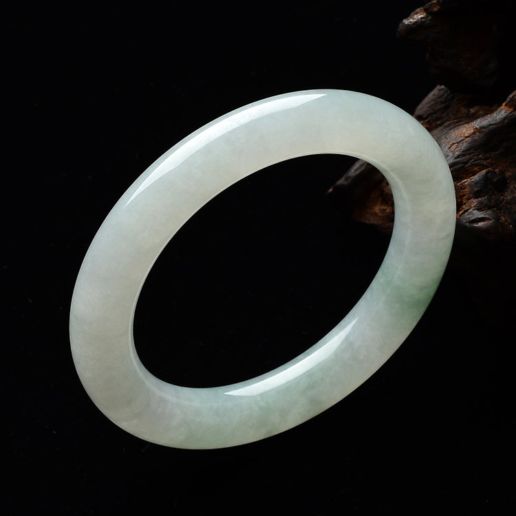 (超值推荐)糯冰种晴水圆条手镯(58.3mm)