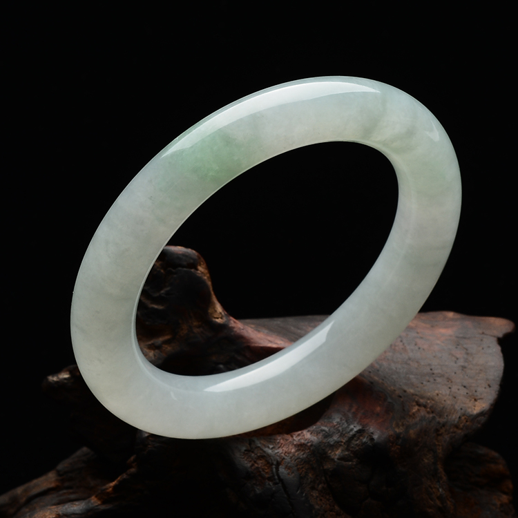 (超值推荐)糯冰种晴水圆条手镯(58.3mm)