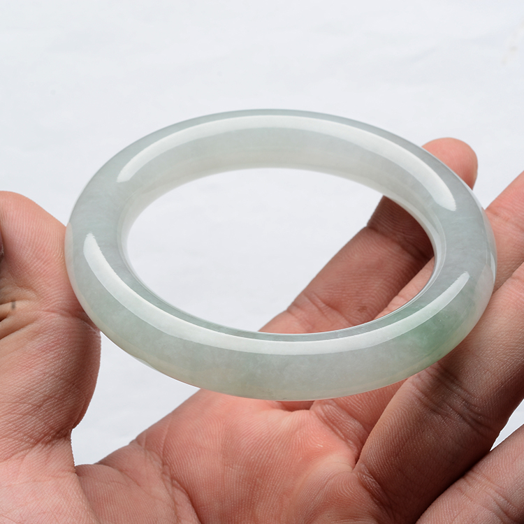 (超值推荐)糯冰种晴水圆条手镯(58.3mm)