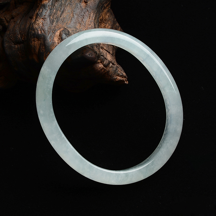 (超值推荐)冰种晴水贵妃镯(53.7mm-45.5mm)