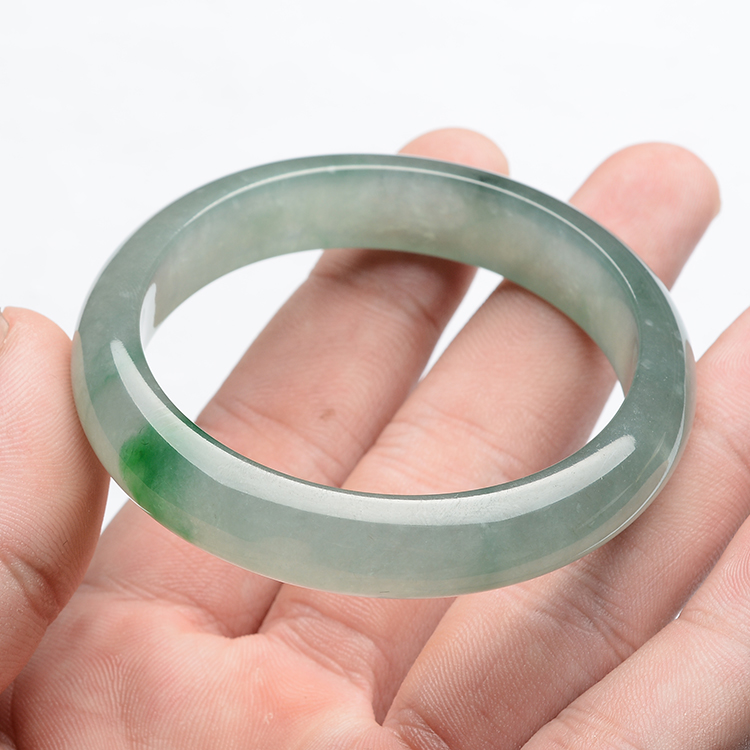 (超值推荐)冰种蓝晴水略飘翠贵妃镯(55.5mm-51.5mm)